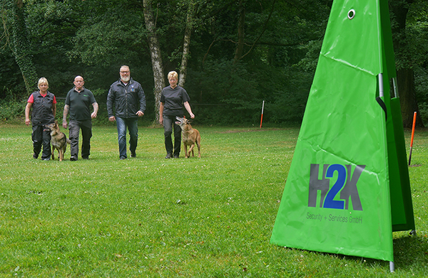 H2K investiert in die Hunde-Ausbildung in Oberhausen-Buschhausen.